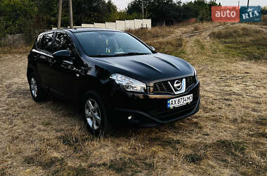 Позашляховик / Кросовер Nissan Qashqai 2011 в Харкові