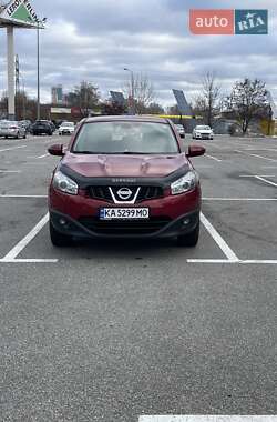 Позашляховик / Кросовер Nissan Qashqai 2012 в Києві