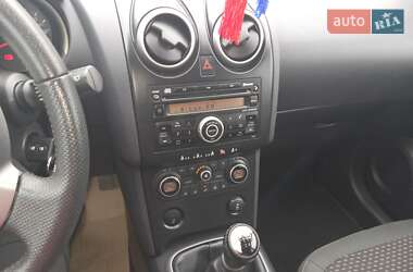 Позашляховик / Кросовер Nissan Qashqai 2008 в 