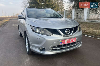 Внедорожник / Кроссовер Nissan Qashqai 2014 в Ровно