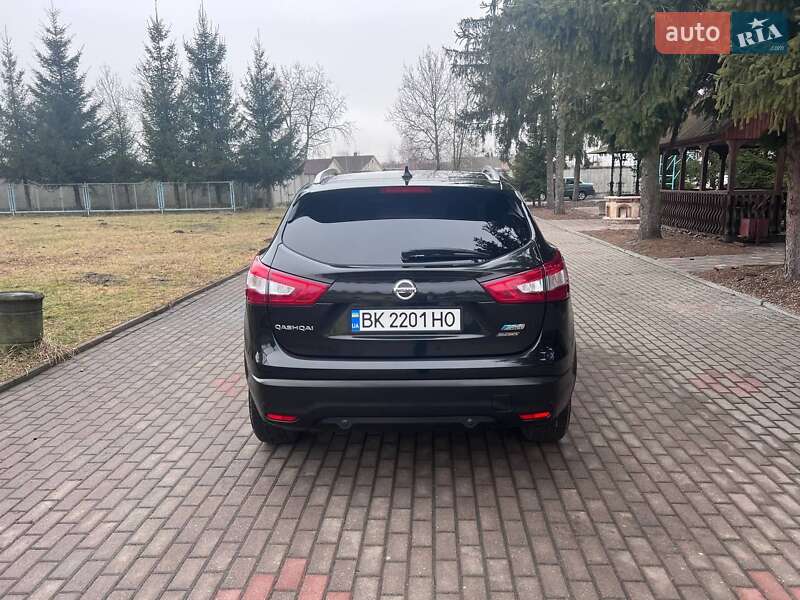 Позашляховик / Кросовер Nissan Qashqai 2014 в Рокитному