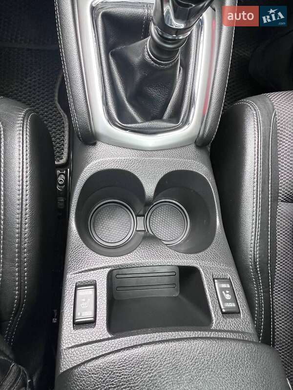 Позашляховик / Кросовер Nissan Qashqai 2014 в Рокитному