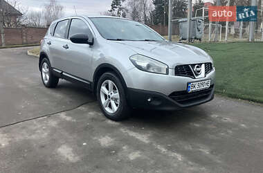 Внедорожник / Кроссовер Nissan Qashqai 2010 в Ровно