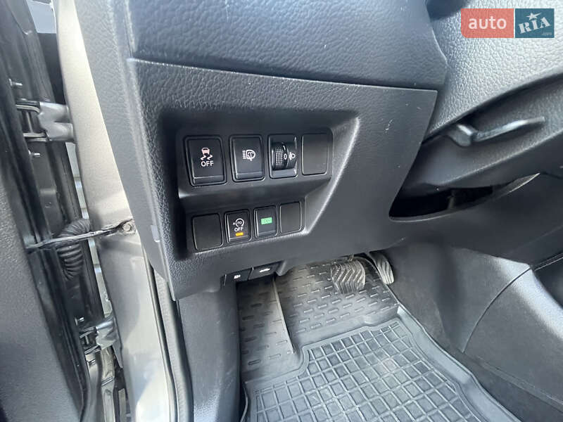 Позашляховик / Кросовер Nissan Qashqai 2014 в Одесі