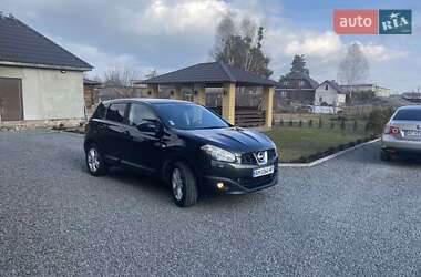 Позашляховик / Кросовер Nissan Qashqai 2011 в Рокитному