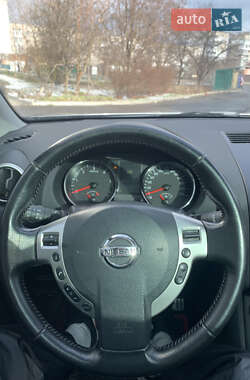 Внедорожник / Кроссовер Nissan Qashqai 2010 в 