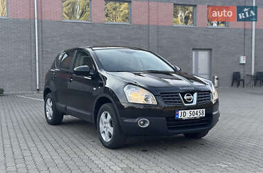 Позашляховик / Кросовер Nissan Qashqai 2008 в Рівному