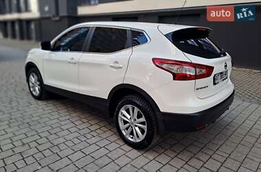 Внедорожник / Кроссовер Nissan Qashqai 2014 в 