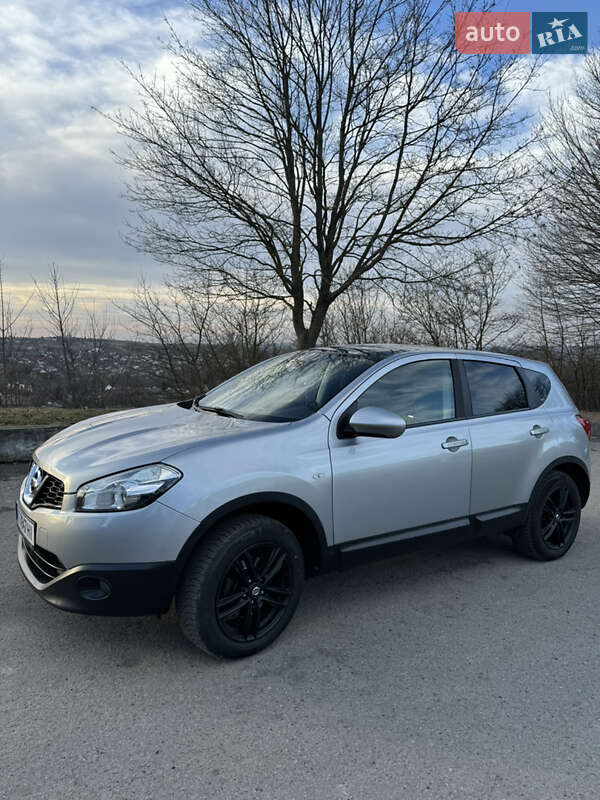 Внедорожник / Кроссовер Nissan Qashqai 2010 в Галиче