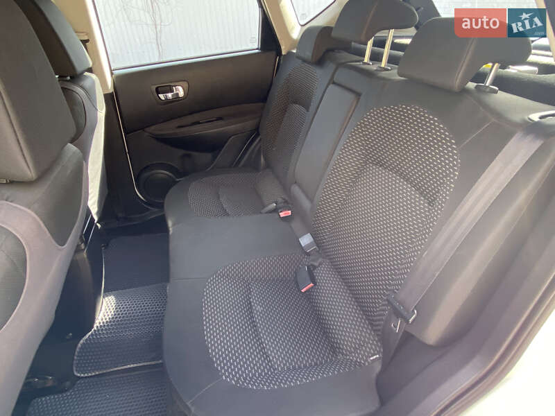 Внедорожник / Кроссовер Nissan Qashqai 2009 в Львове