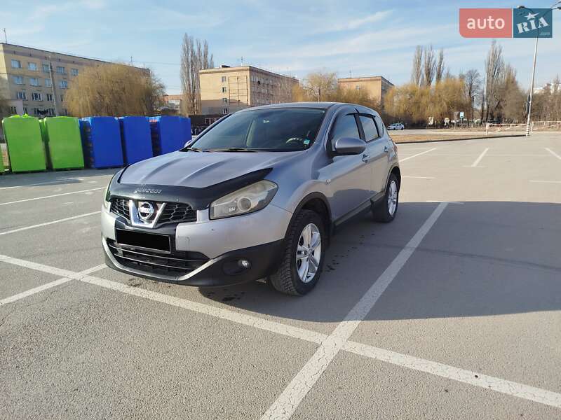 Внедорожник / Кроссовер Nissan Qashqai 2010 в Каменец-Подольском