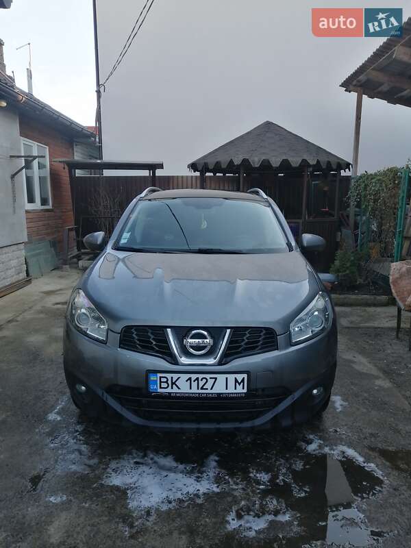 Внедорожник / Кроссовер Nissan Qashqai 2012 в Ровно