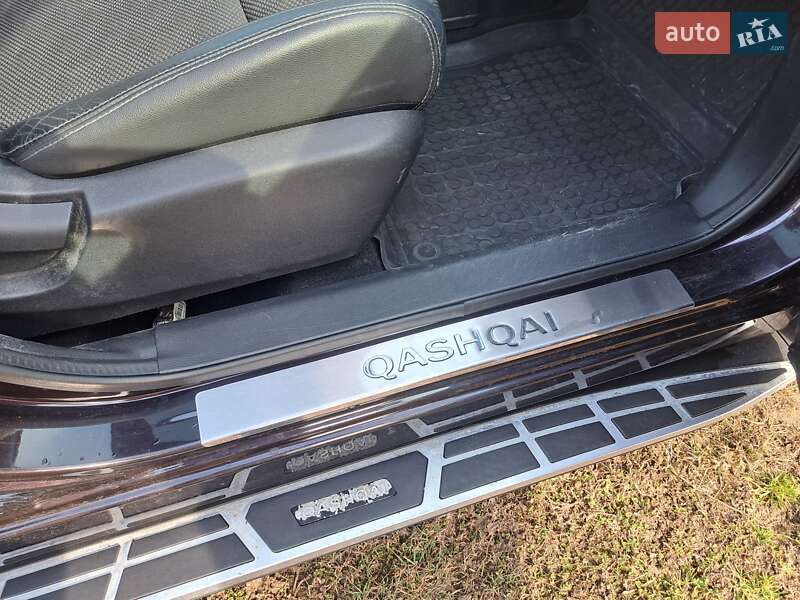 Внедорожник / Кроссовер Nissan Qashqai 2014 в Ивано-Франковске