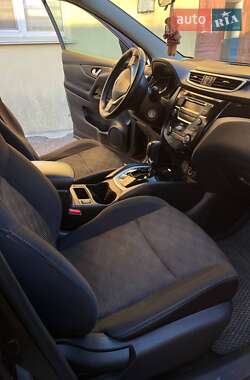 Внедорожник / Кроссовер Nissan Qashqai 2015 в Хмельницком