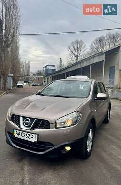 Позашляховик / Кросовер Nissan Qashqai 2013 в Києві