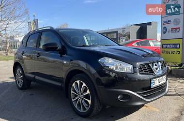 Позашляховик / Кросовер Nissan Qashqai 2010 в Миколаєві