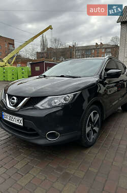 Внедорожник / Кроссовер Nissan Qashqai 2015 в 