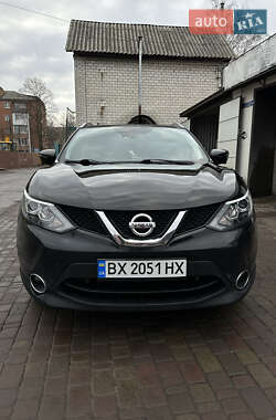 Внедорожник / Кроссовер Nissan Qashqai 2015 в 