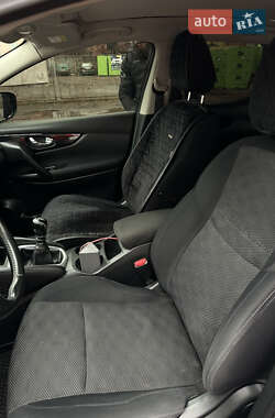 Внедорожник / Кроссовер Nissan Qashqai 2015 в 