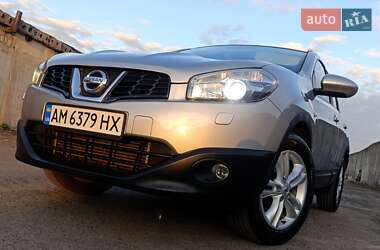 Позашляховик / Кросовер Nissan Qashqai 2013 в 