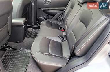 Позашляховик / Кросовер Nissan Qashqai 2013 в 
