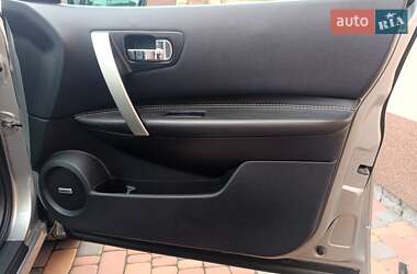 Позашляховик / Кросовер Nissan Qashqai 2013 в 