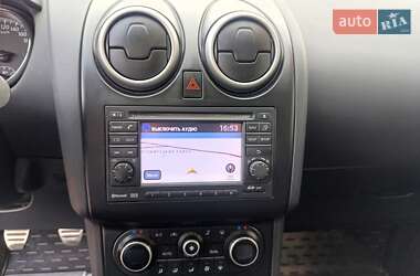 Позашляховик / Кросовер Nissan Qashqai 2013 в 