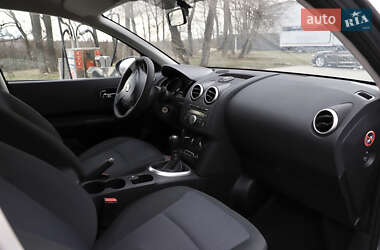 Позашляховик / Кросовер Nissan Qashqai 2011 в 