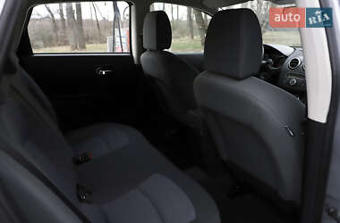 Позашляховик / Кросовер Nissan Qashqai 2011 в 