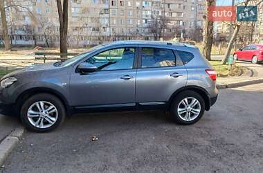 Позашляховик / Кросовер Nissan Qashqai 2011 в Києві