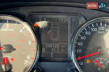 Внедорожник / Кроссовер Nissan Qashqai 2011 в 