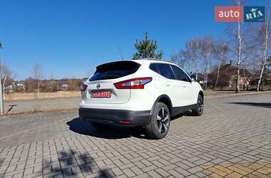 Внедорожник / Кроссовер Nissan Qashqai 2017 в 