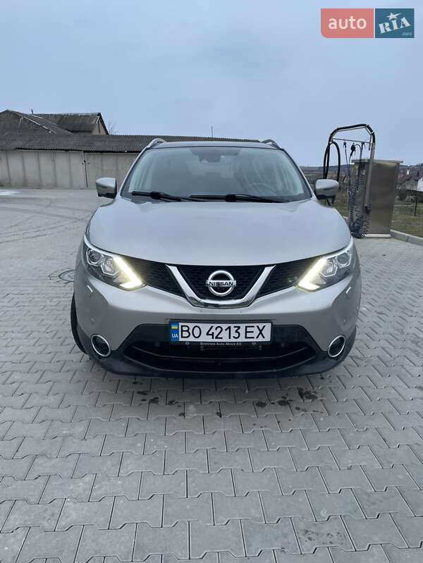 Внедорожник / Кроссовер Nissan Qashqai 2015 в Шумске фото 2 Внедорожник / Кроссовер Nissan Qashqai 2015 в Шумске