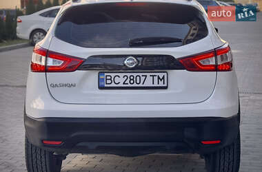 Позашляховик / Кросовер Nissan Qashqai 2015 в 