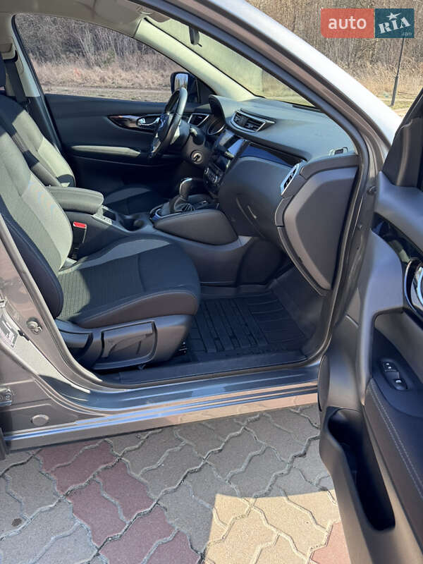 Позашляховик / Кросовер Nissan Qashqai 2020 в Києві