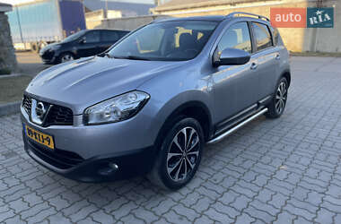 Внедорожник / Кроссовер Nissan Qashqai 2011 в Стрые