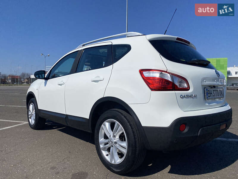 Позашляховик / Кросовер Nissan Qashqai 2011 в Одесі