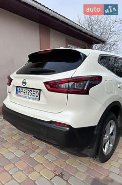 Внедорожник / Кроссовер Nissan Qashqai 2018 в 