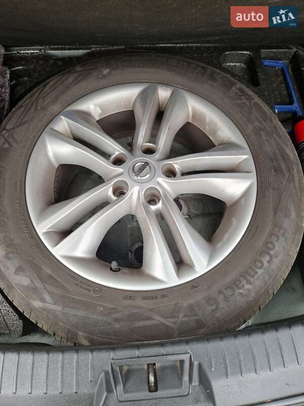 Внедорожник / Кроссовер Nissan Qashqai 2012 в Иршаве