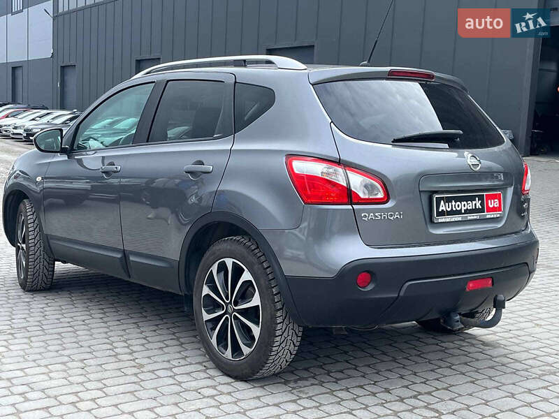 Позашляховик / Кросовер Nissan Qashqai 2012 в Львові