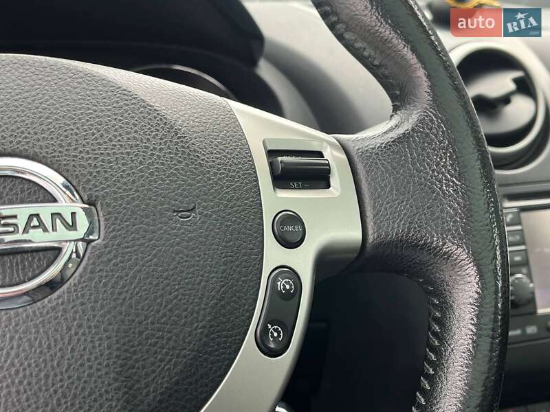 Позашляховик / Кросовер Nissan Qashqai 2012 в Львові