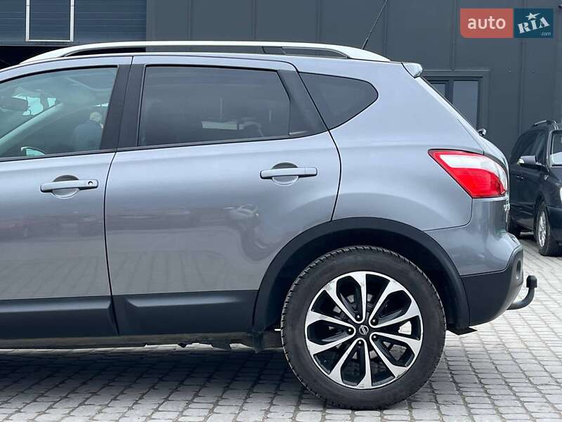 Позашляховик / Кросовер Nissan Qashqai 2012 в Львові