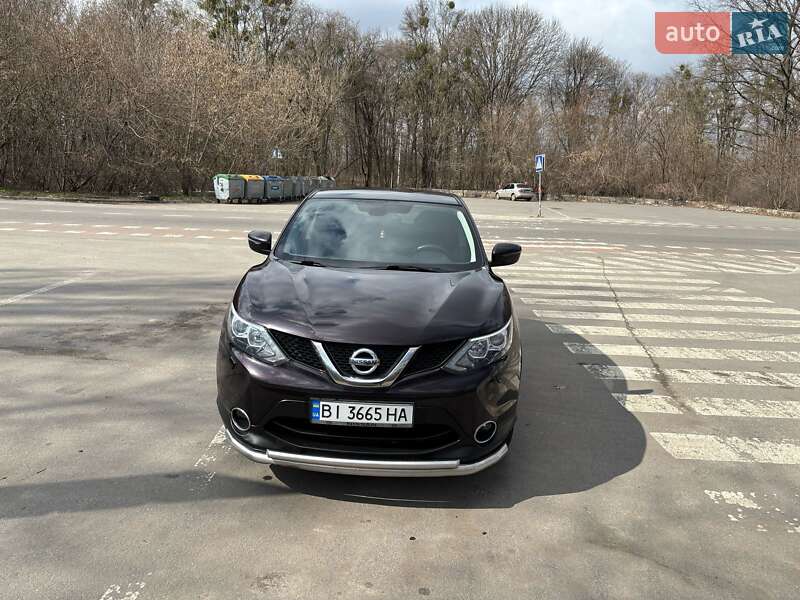 Внедорожник / Кроссовер Nissan Qashqai 2015 в Полтаве