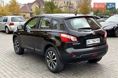 Внедорожник / Кроссовер Nissan Qashqai 2013 в 