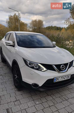 Позашляховик / Кросовер Nissan Qashqai 2014 в Новояворівську