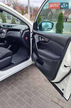 Внедорожник / Кроссовер Nissan Qashqai 2014 в Киеве
