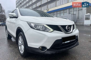 Внедорожник / Кроссовер Nissan Qashqai 2017 в 