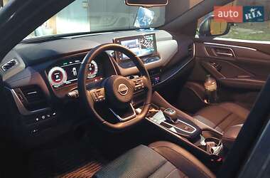 Внедорожник / Кроссовер Nissan Qashqai 2023 в 