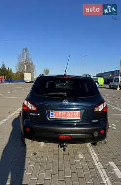 Внедорожник / Кроссовер Nissan Qashqai 2010 в 