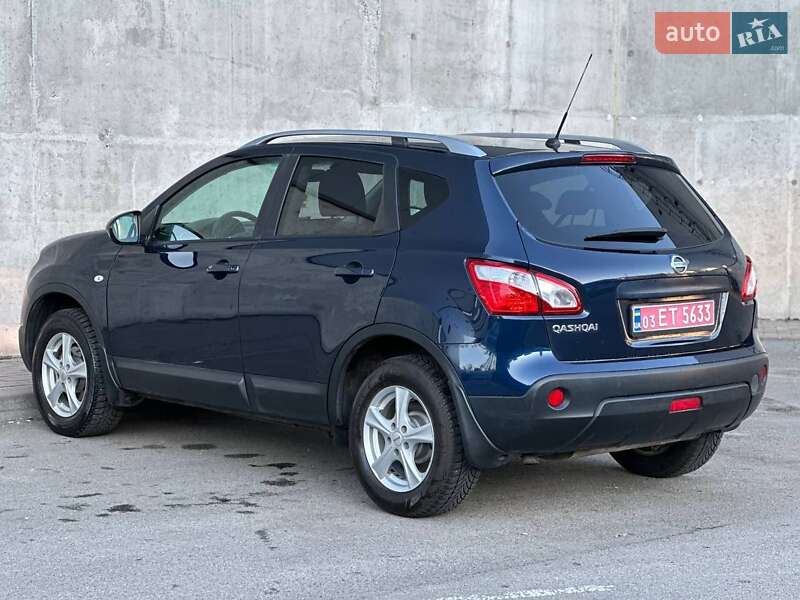 Внедорожник / Кроссовер Nissan Qashqai 2010 в Киеве